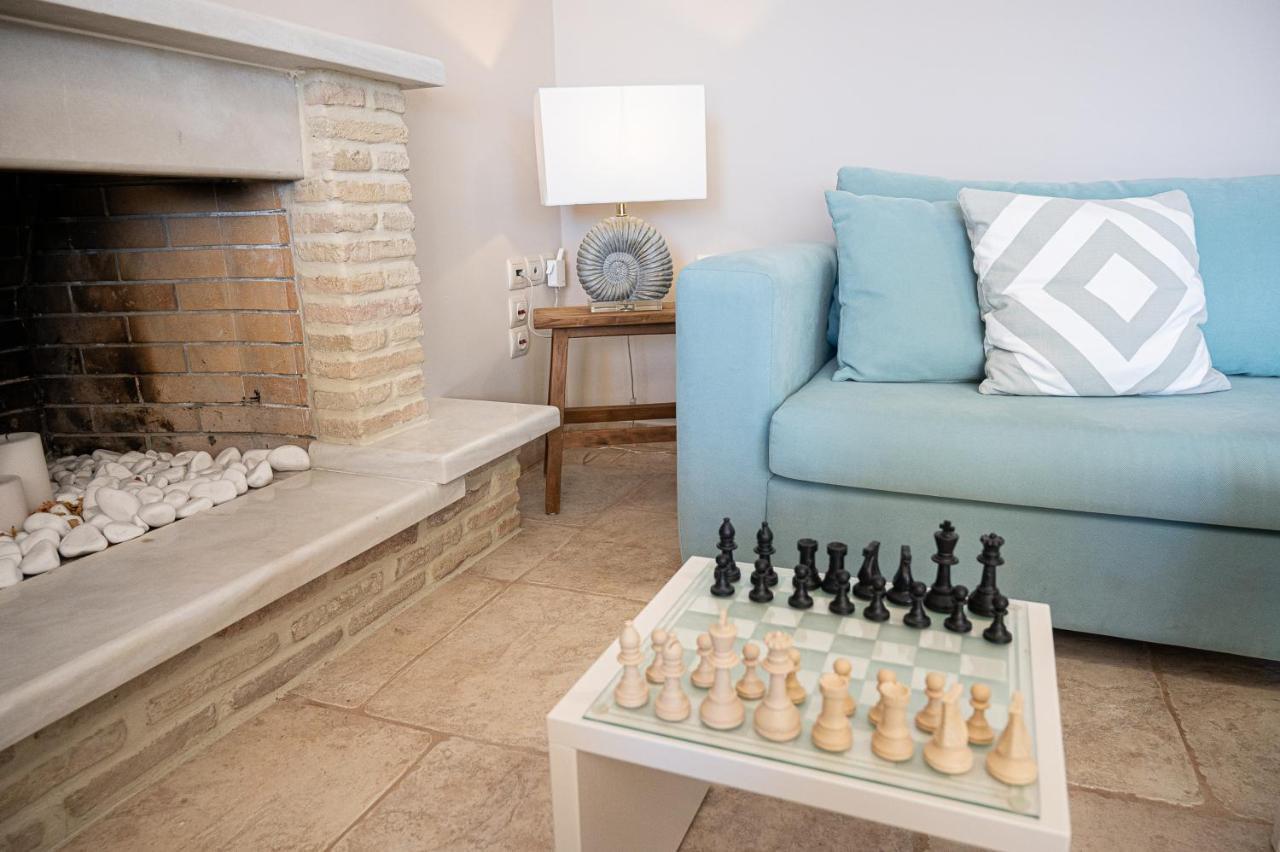 Kalavria Luxury Suites, Afroditi With Magnificent Sea View And Private Swimming Pool. Poros Town