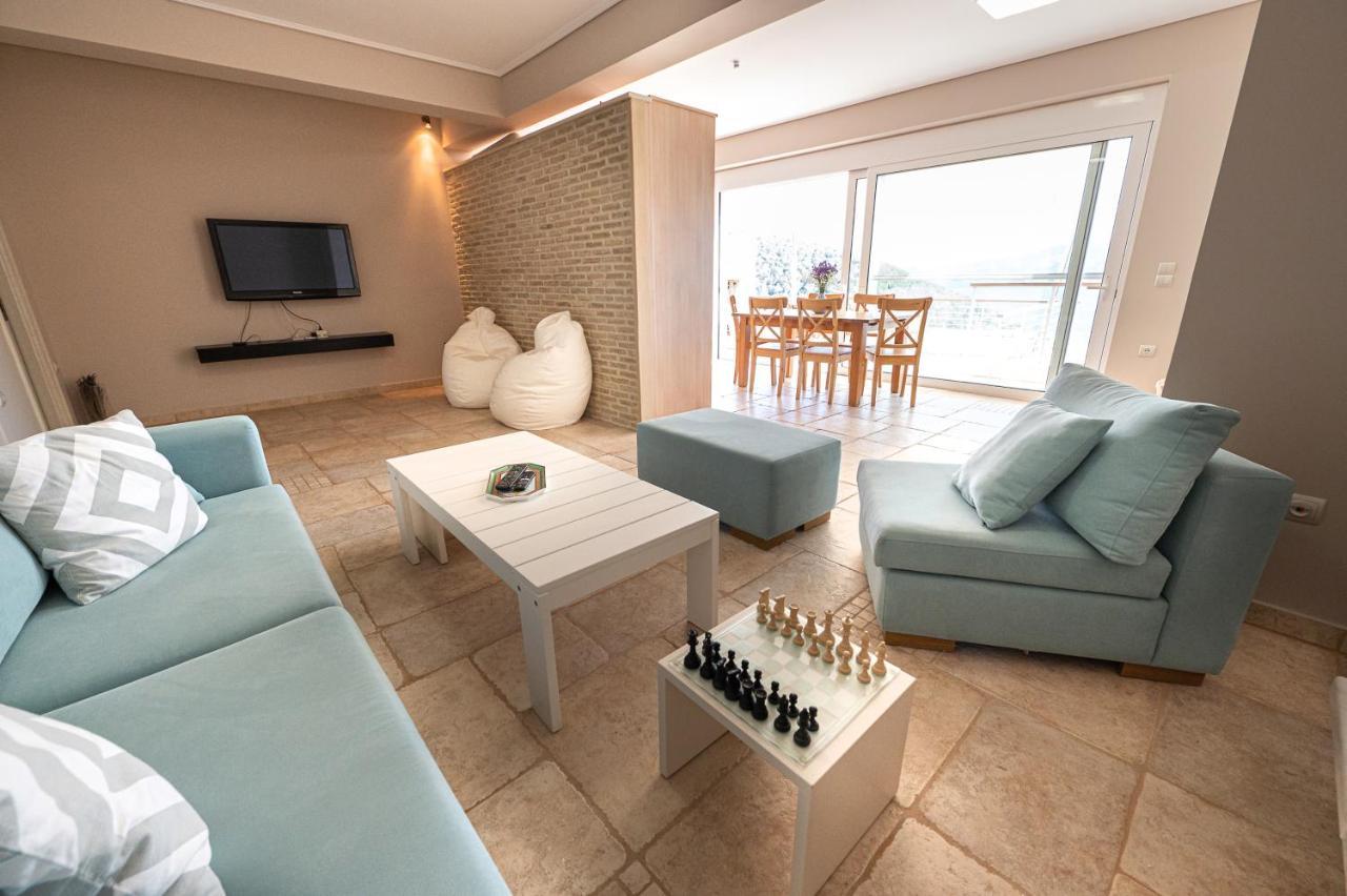 Kalavria Luxury Suites, Afroditi With Magnificent Sea View And Private Swimming Pool. * Poros Town