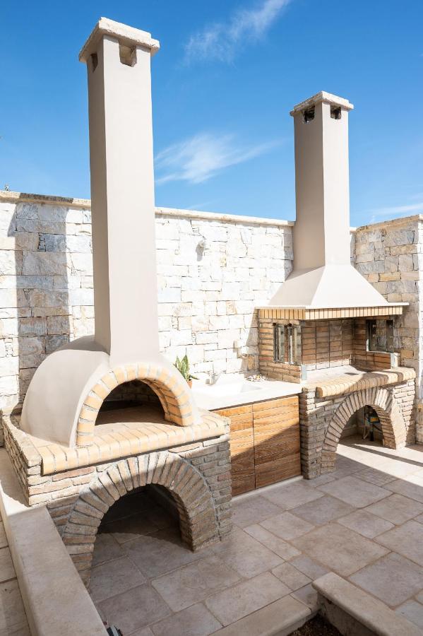 Kalavria Luxury Suites, Afroditi With Magnificent Sea View And Private Swimming Pool. Poros Town