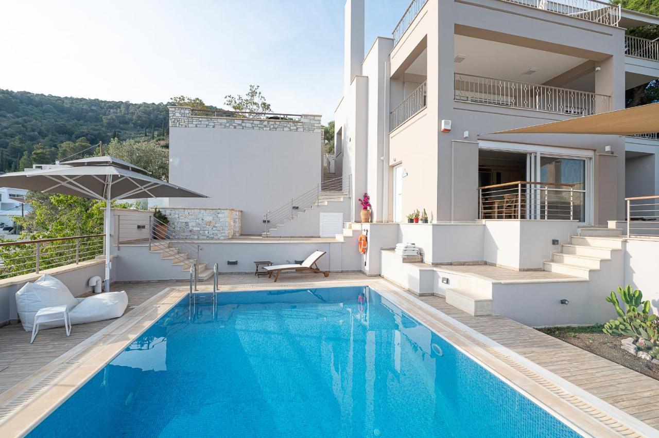 Kalavria Luxury Suites, Afroditi With Magnificent Sea View And Private Swimming Pool. * Poros Town