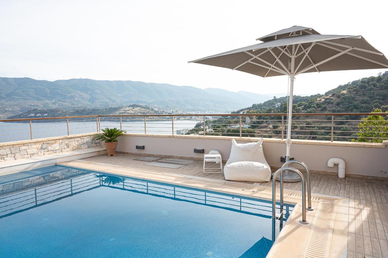 Villa Kalavria Luxury Suites, Afroditi With Magnificent Sea View And Private Swimming Pool.