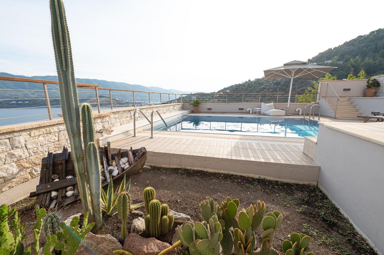 Kalavria Luxury Suites, Afroditi With Magnificent Sea View And Private Swimming Pool. * Poros Town